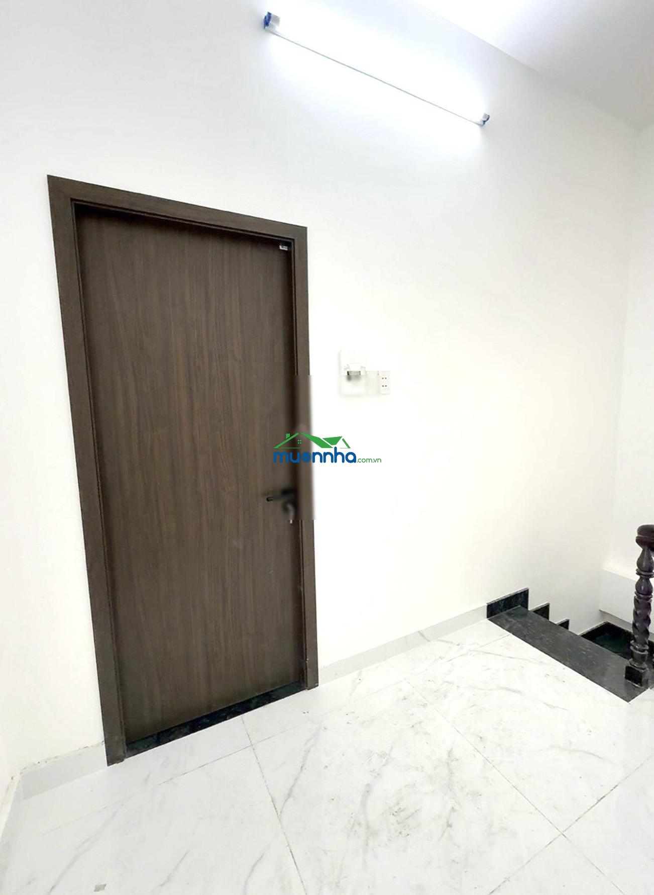 Nhà 2 tầng nở hậu cách một căn ra mặt tiền kha vạn cân - 69 m² - 4.99 tỷ - 4