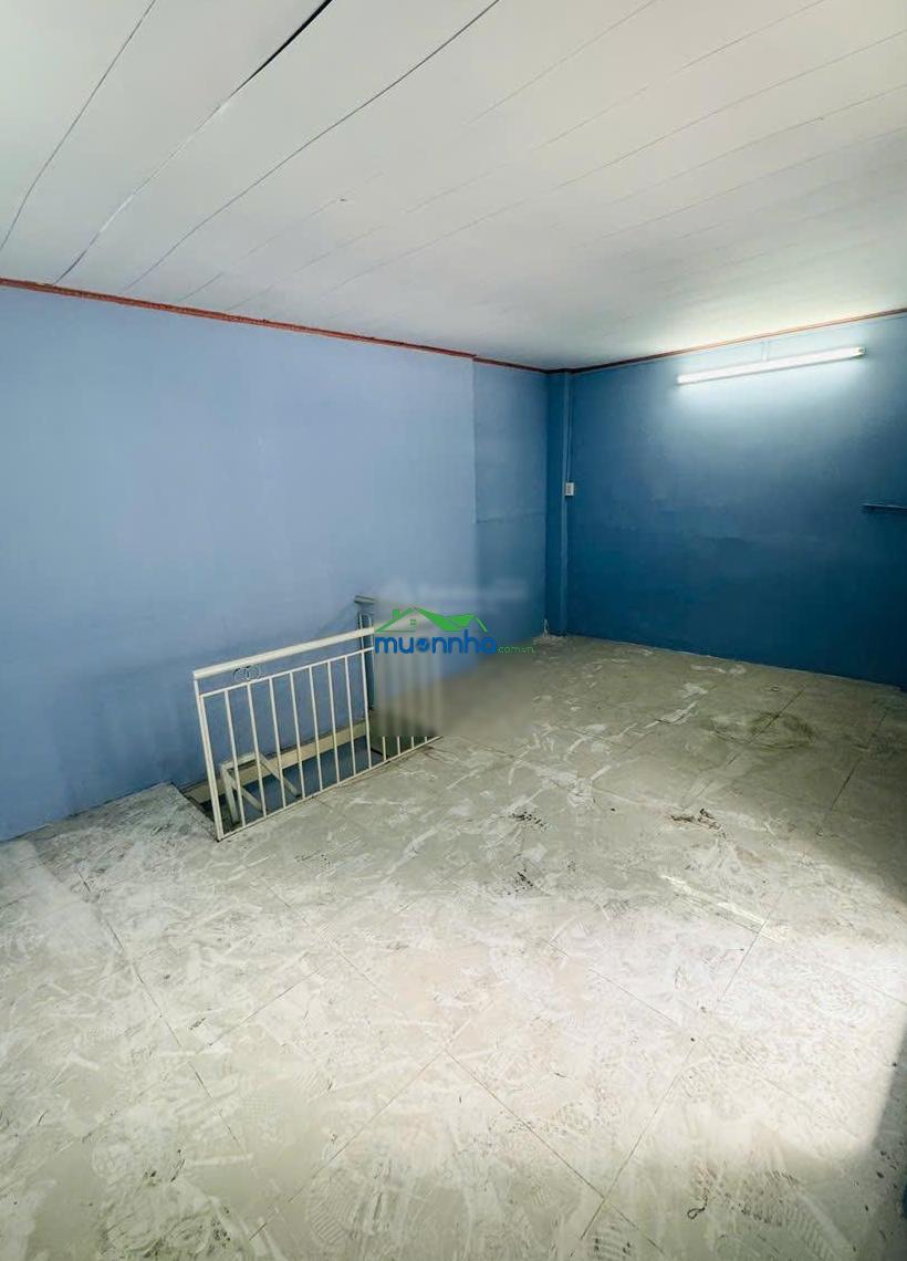 Bán gấp nhà 2 tầng sát mặt tiền đường tôn đản, hẻm rộng rãi, không lo quy hoạch. giá chỉ 2 tỷ 850 - 3