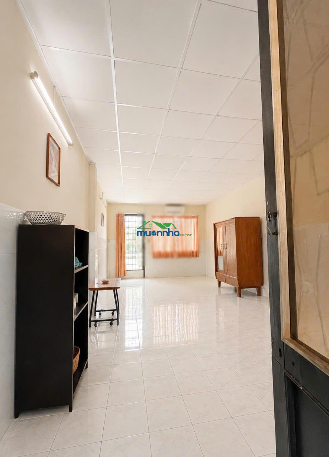 Nhà bán ngay phú thọ lê đại hành - ngang 4m dài 22m - đường 8m