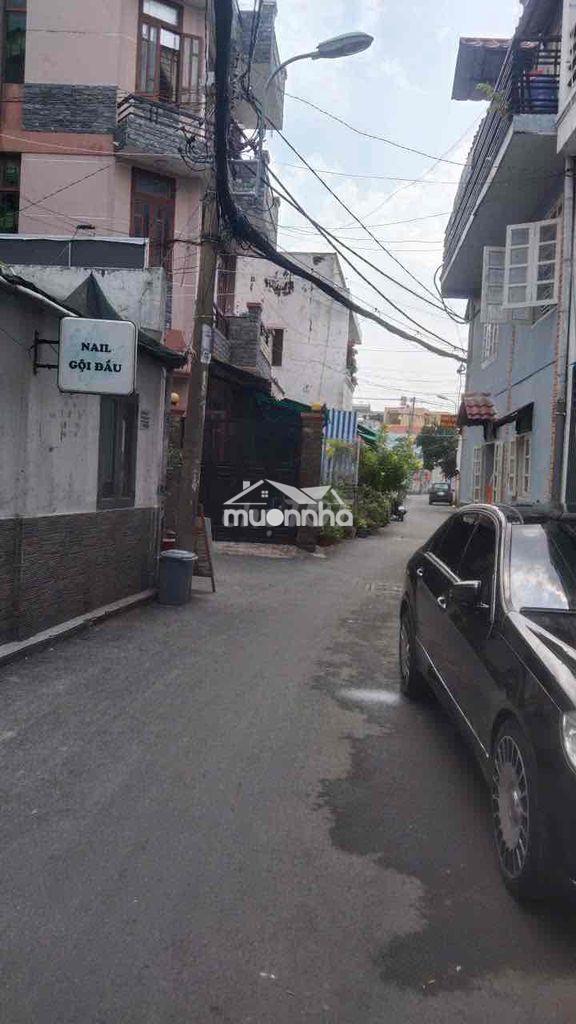 Cho thuê nhà giá rẻ diện tích rộng hoàng hoa thám