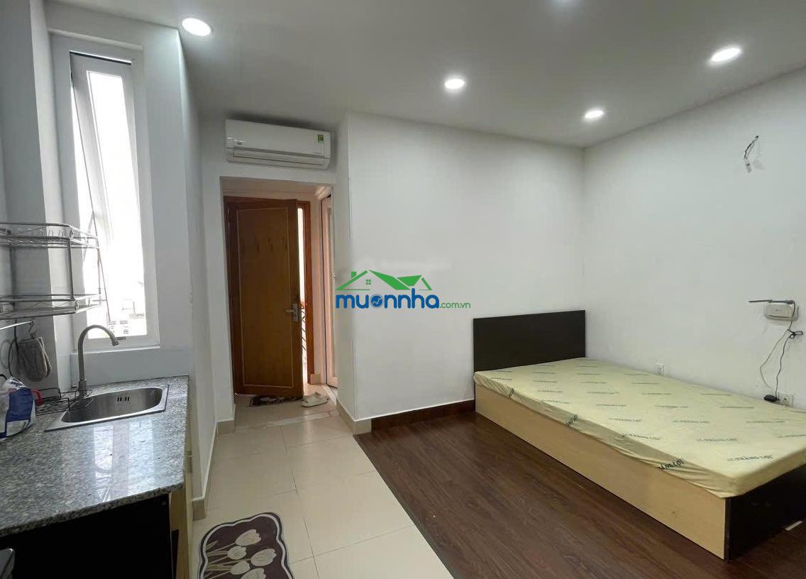 Chdv huỳnh văn bánh, 4,5x15, trệt 4 lầu. 9chdv khoán 25tr. giá 11,5 tỷ tl