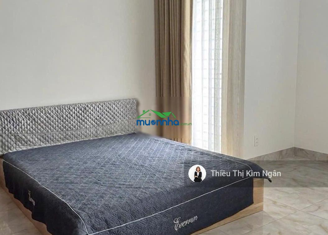 Nhà man thiện - vị trí v.i.p - xe hơi ngủ trong nhà - 3 tầng mới đẹp