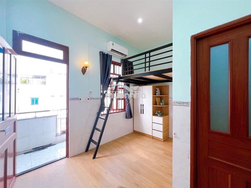 Ngay võ thị thừa 18m2 gác+ ban công+ cửa số lớn thoáng mát