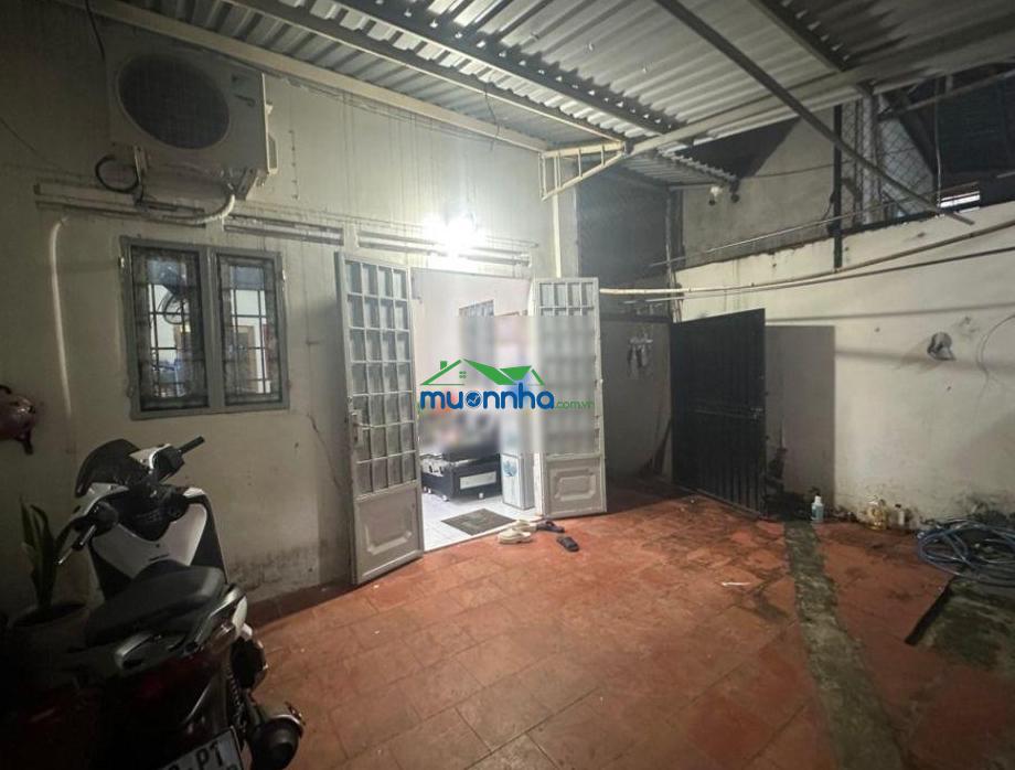 Gấp bán, ngộp nhà cấp 4 diện tích khủng, ngang khủng ngay đại học ngân hàng, gần hoàng diệu 2