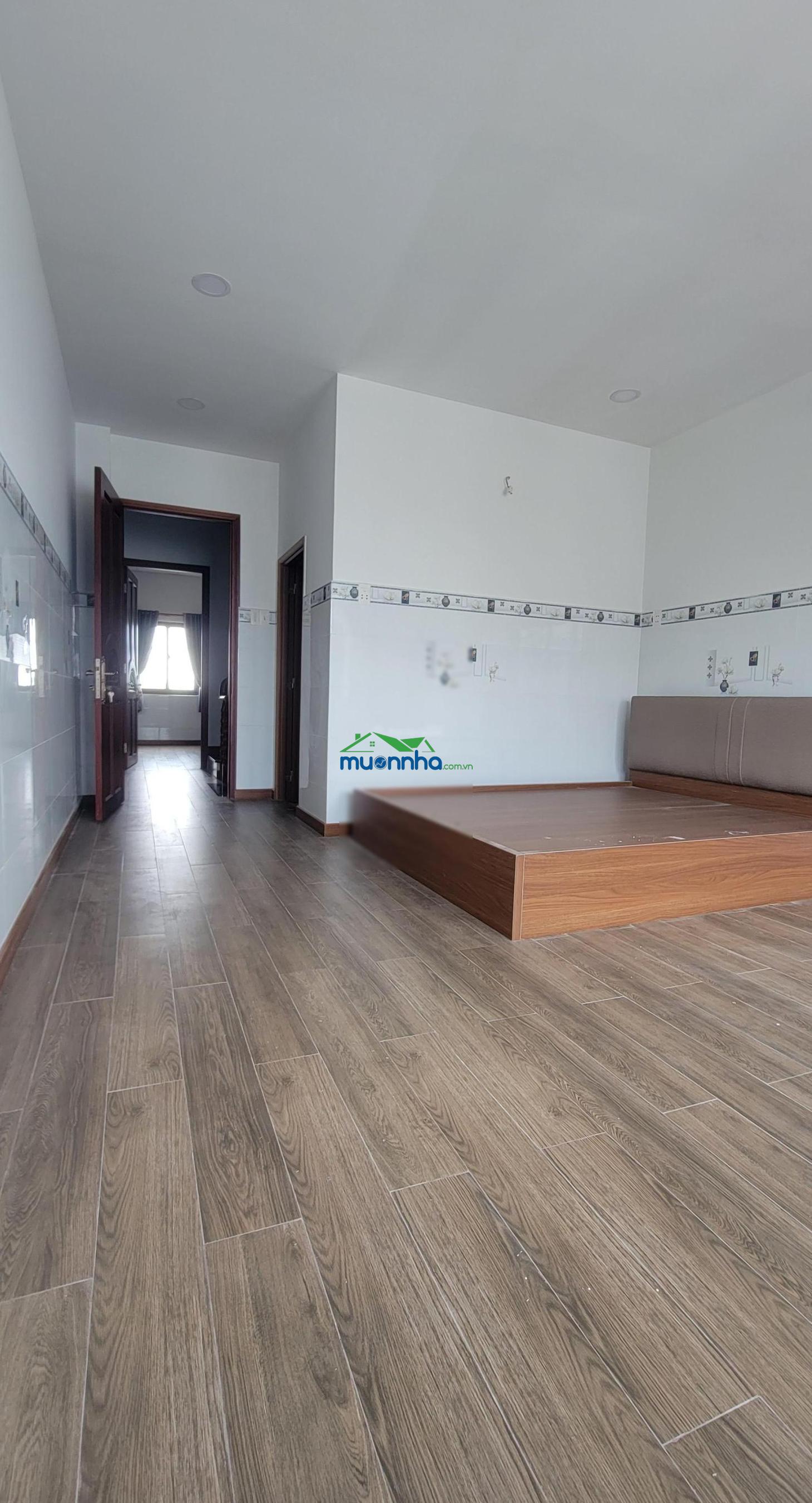 Bán nhà tên lửa, bình tân, 52m2, 4x13m, 5 tầng, 6pn master, hxh 7m, giá 5.99 tỷ