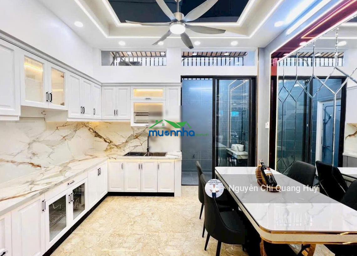 Nhà phố khu dân trí cao - khang trang - đường số hoàng quốc việt - 4,2m x 12m sổ hồng - giá 10,5 tỷ