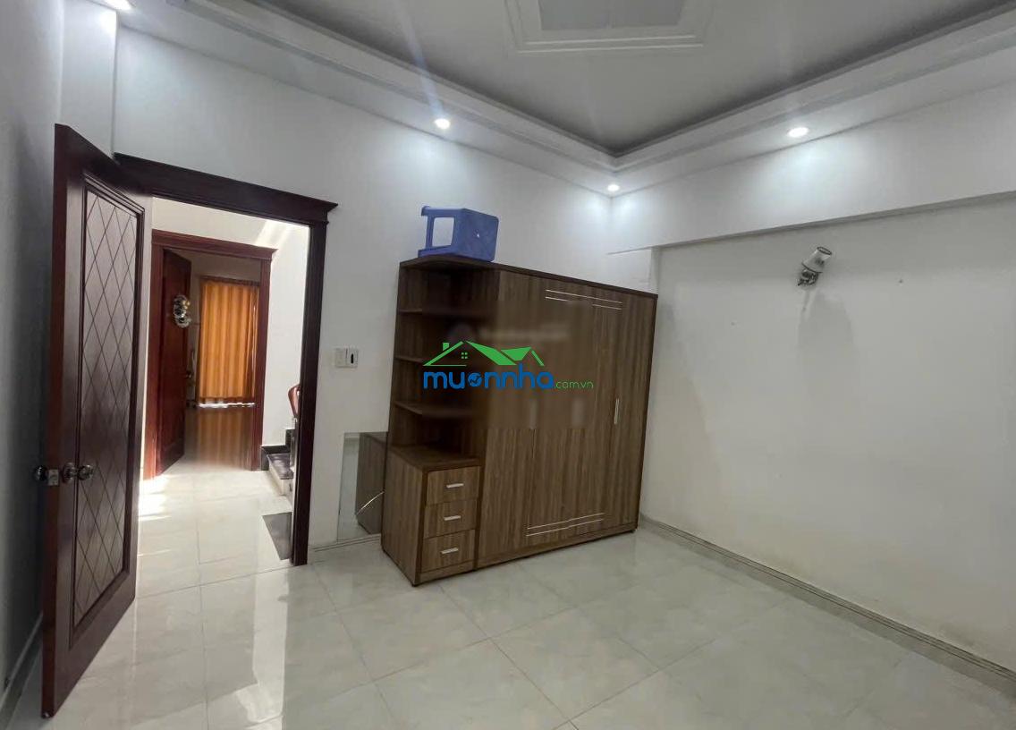 Cần bán căn nhà xây kiên cố ở tx22 - hẻm xe hơi 8m - dân trí