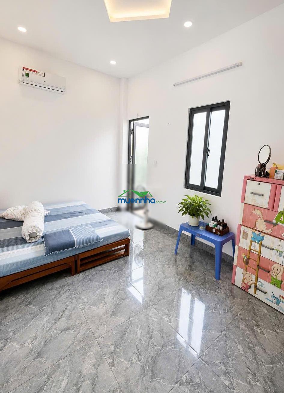 Bán nhà mới 2 tầng trung tâm nhà bè, 75m, ngang 5m, 3pn, giá 4,79 tỷ (tl)