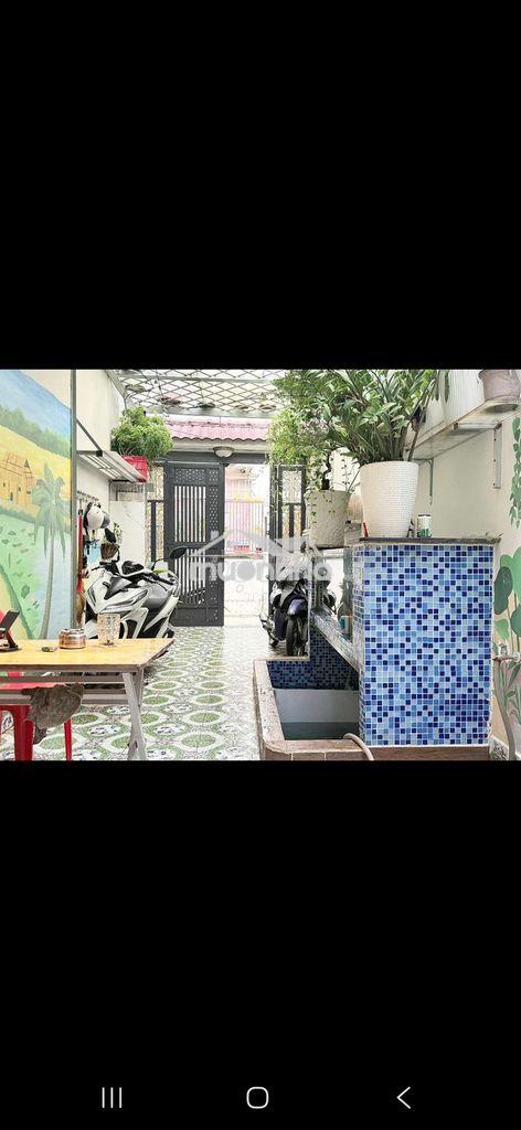 Cho thuê nhà full nt – 3pn – 18tr

nguyên hồng, bình thạnh

dt  128m²