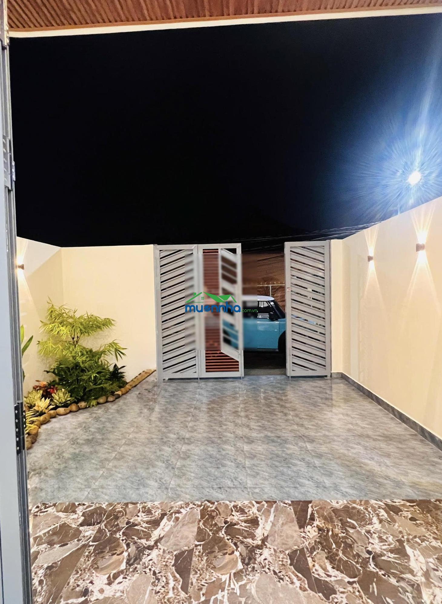 Nhà mới sổ riêng 5x20, 3 phòng ngủ đg lê văn lương nối dài, cách cầu rạch dơi 500m
