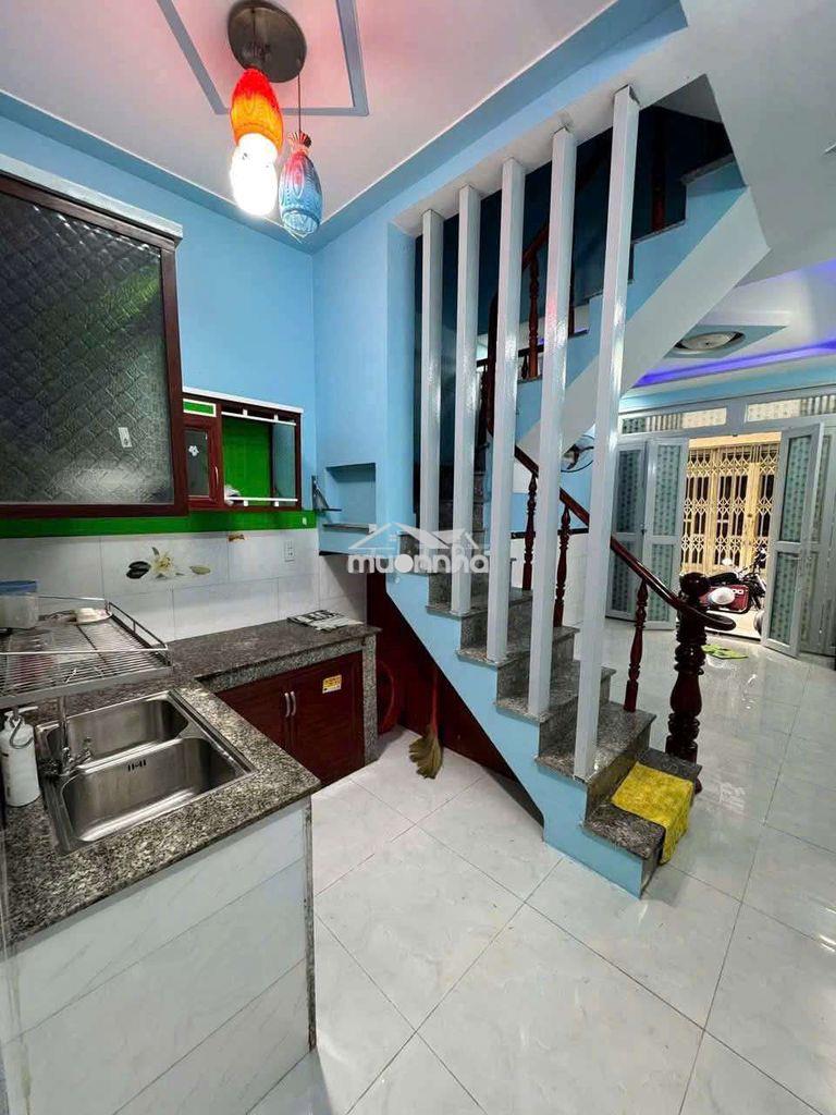 Cho thuê nhà 3,2x8 2lầu 3pn 2wc - 2