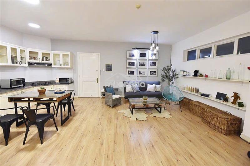 Chuyển ra bắc nhượng căn hộ 2pn 75m2 full nội thất tầng cao view đẹp