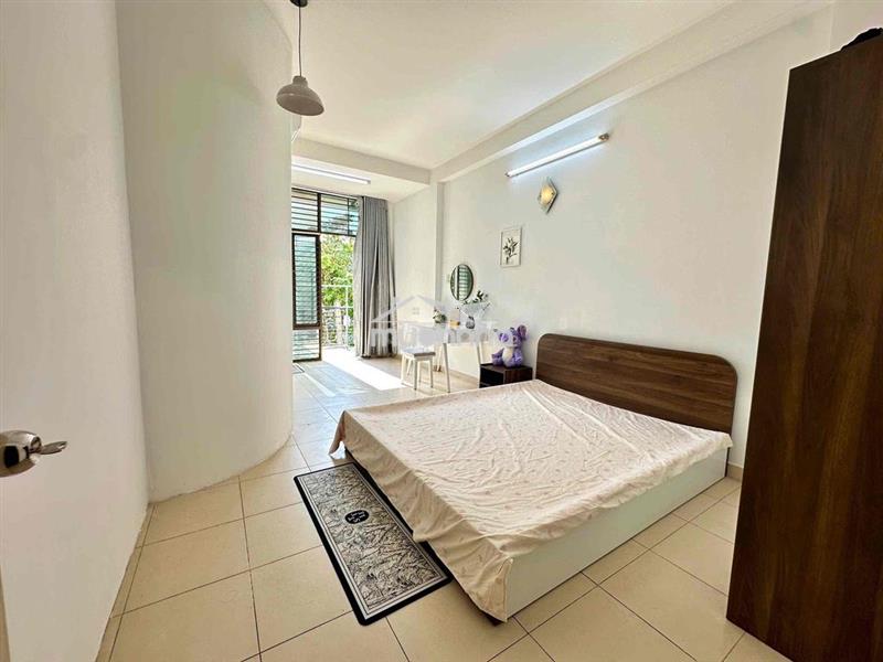 Căn hộ 1pn ban công lớn view cây xanh mát