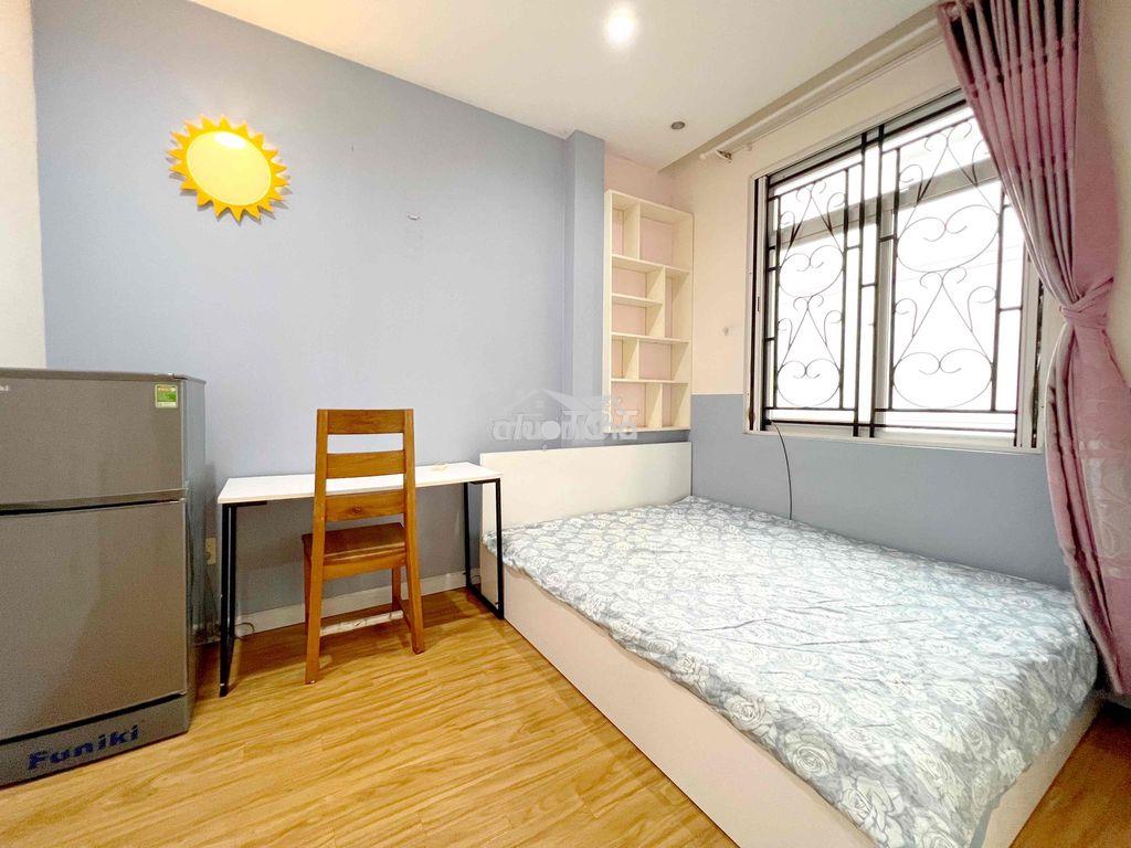 Chính chủ cho thuê ,  căn hộ 30m2 ban công thoáng mát gần  sân bay - Ảnh 2
