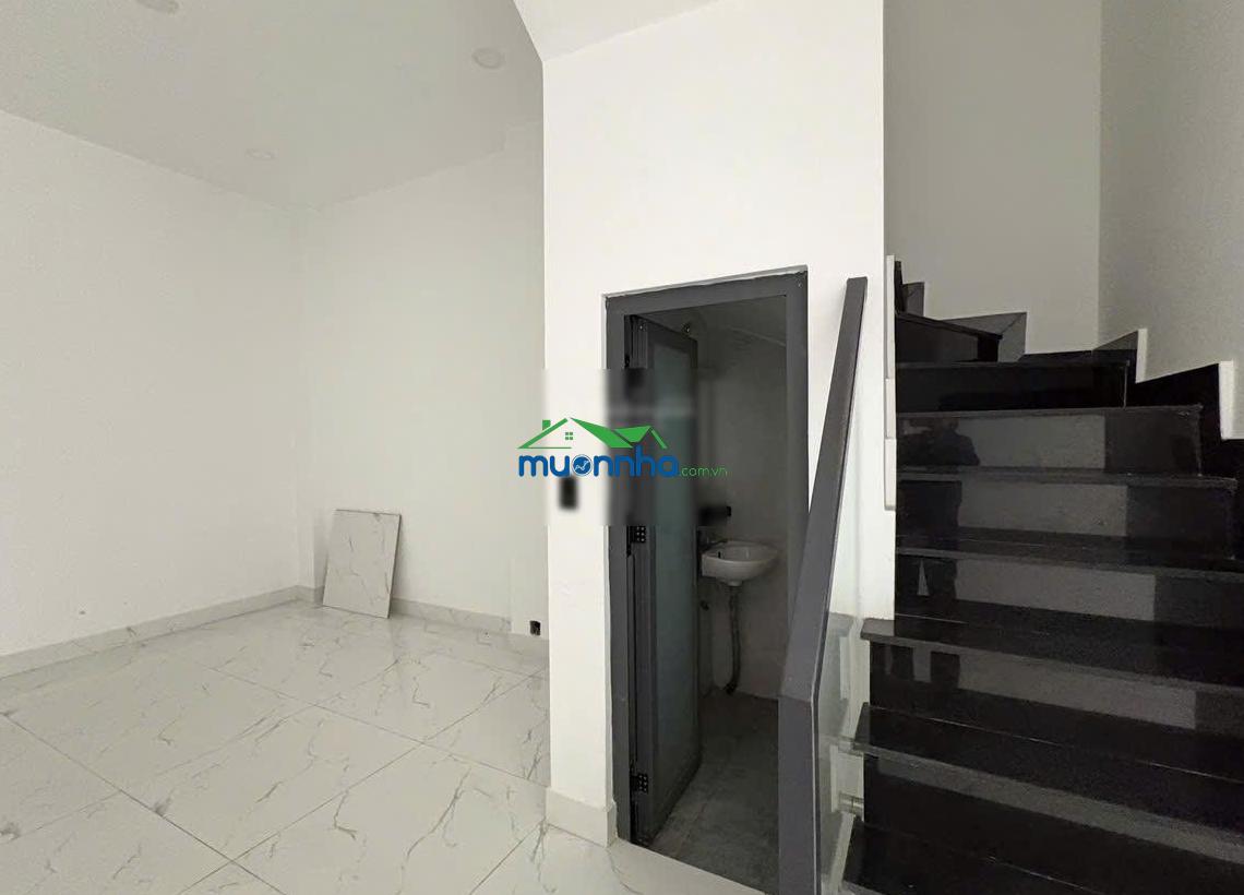 Bán nhà 2 lầu 1/ lê văn quới hẻm 8m thông sát mặt tiền 4x14m full, chính chủ - 2