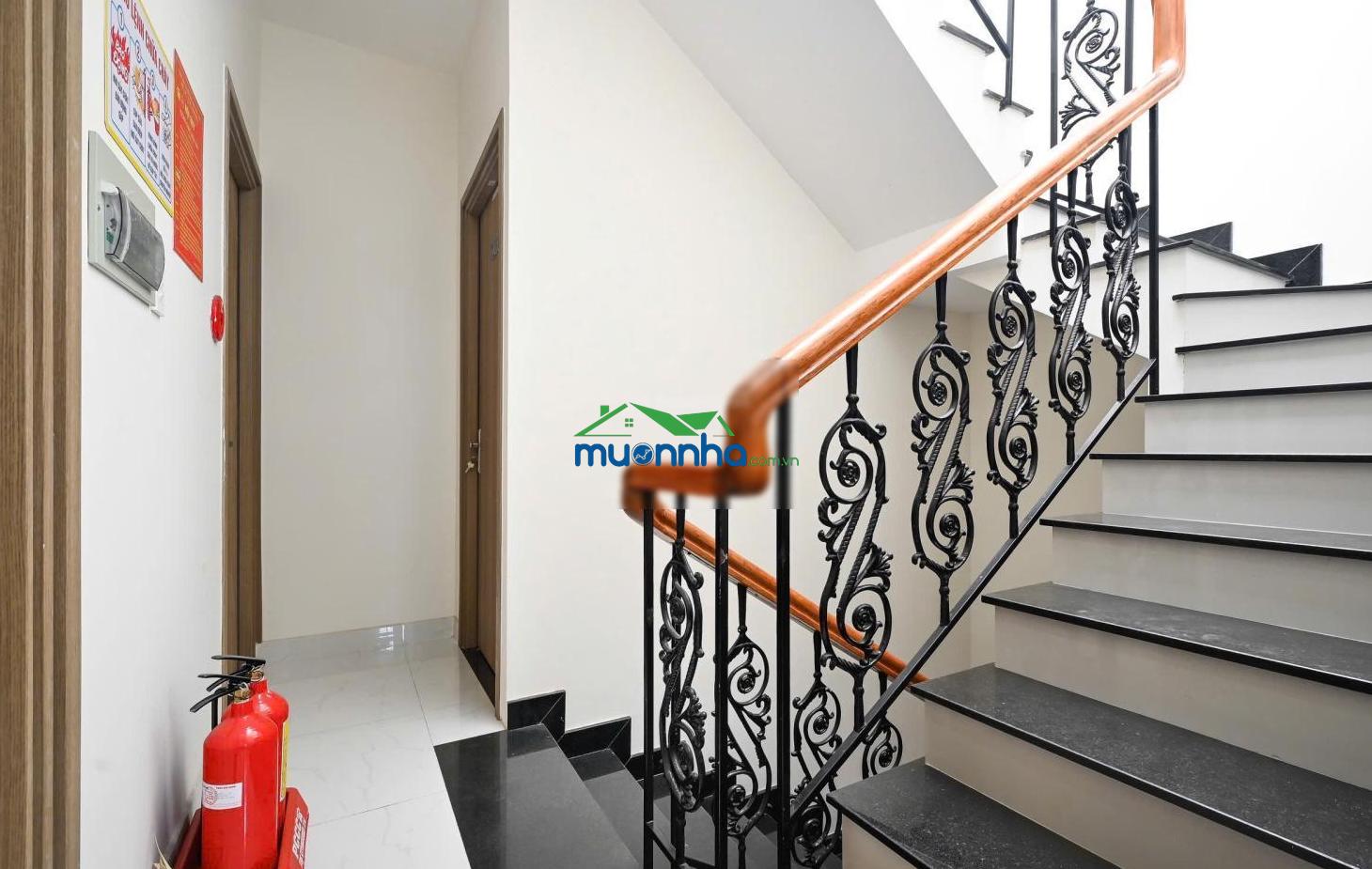Bán nhà chdv căn góc ngang lớn 8,2m, 4 lầu, đường số tạ quang bửu, p6, q8