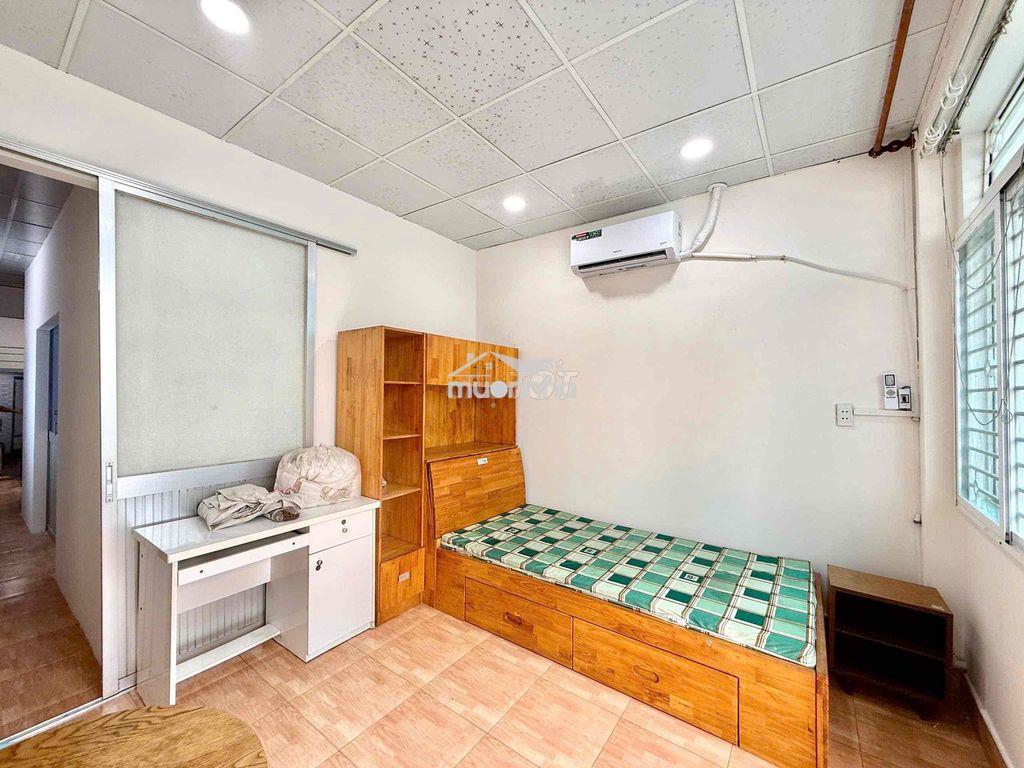 Siêu rẻ!! 2pn 6tr5/tháng ngay hồ bá kiện cv lê thị riêng quận 10 - 3
