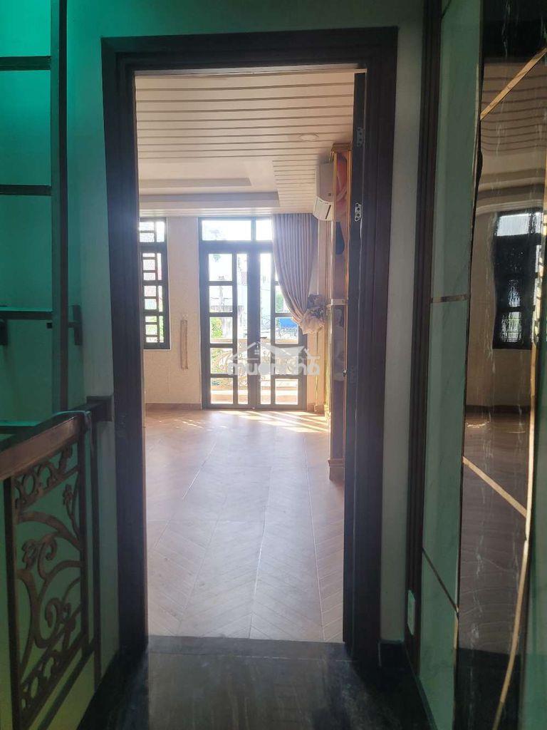 Nhà cho thuê hẻm xe hơi  - 3