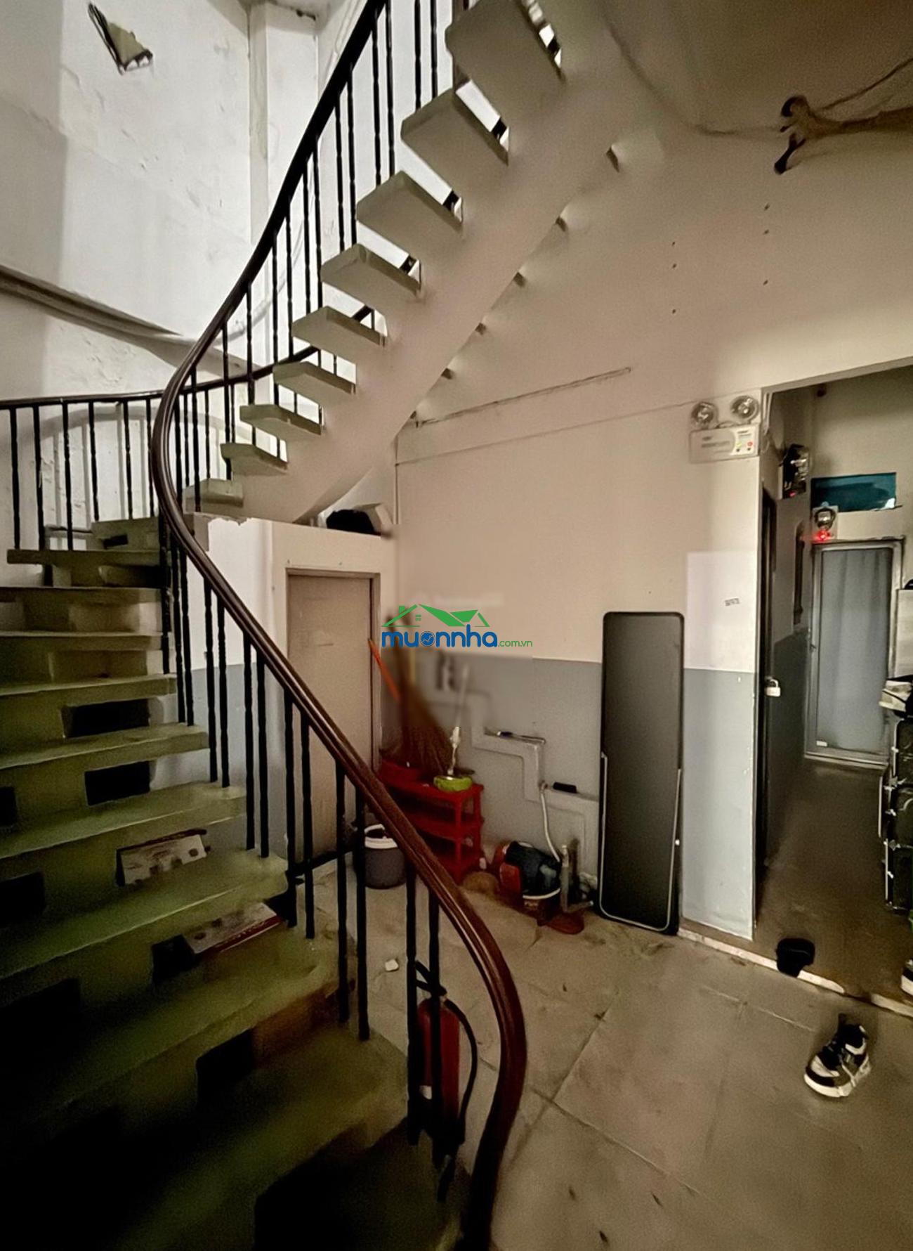 Hàng hiếm dòng tiền gò vấp 11.6 tỷ ngang 4.2 x16 giá 11.6 tỷ còn tl nhẹ.