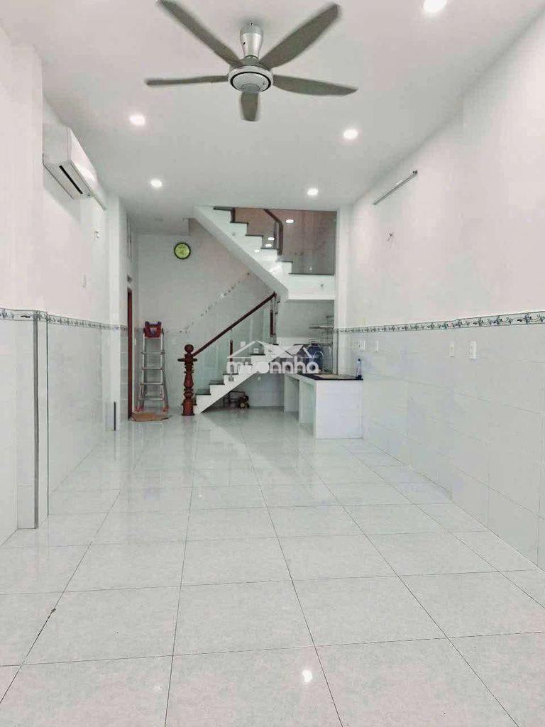 Hẻm 110 bà hom - 2