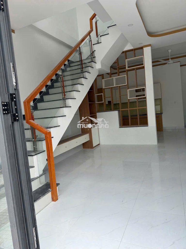 Căn góc 2 tầng 3 phòng ngủ gần chợ bến cát chỉ 2390/175m2 sàn sd - 2
