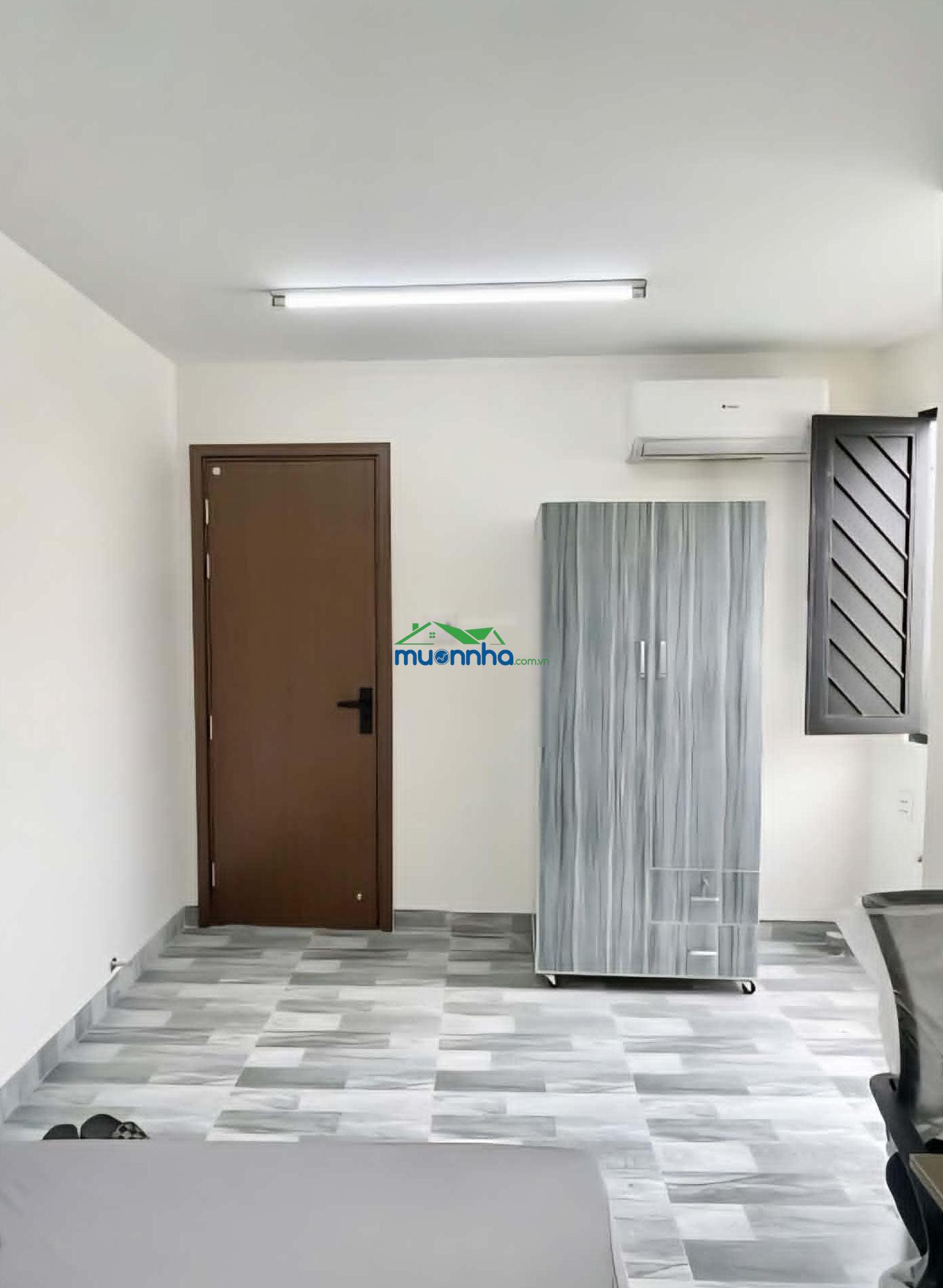 Ngay emart phan văn trị - 6 chdv - 360tr/năm chỉ 6.49 tỷ còn bớt. - 4