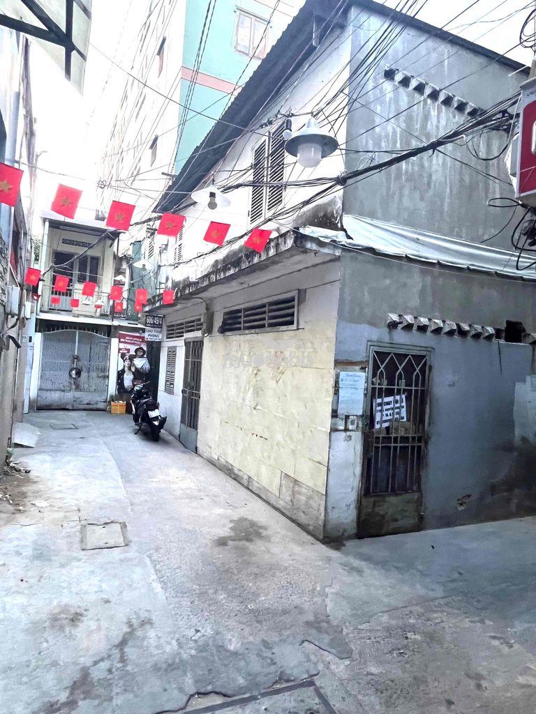Chính chủ bán nhà 606/49/2 duong3/2, q10,an ninh, sầm uất, dễ cho thuê