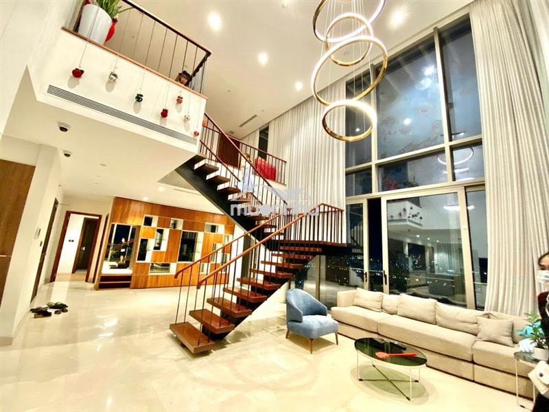 Bán penthouse có ban công sân vườn millennium bến vân đồn - q4 