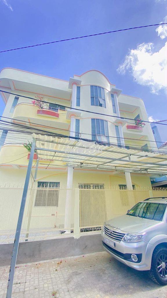 Cho thuê biệt thự 600 m2 gần vincom tiện văn phòng 35 triệu