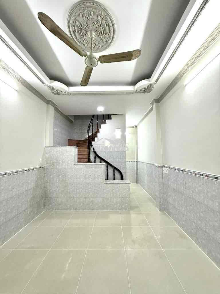 Hxh quang trung 2 lầu giá chỉ 3.59 - 4