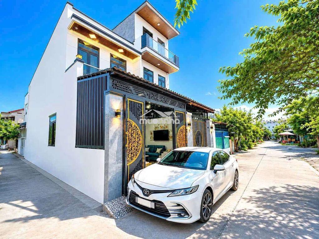 Nhà mới đẹp – hẻm xe hơi tránh – đối diện công viên. chỉ 5,7 củ - 4