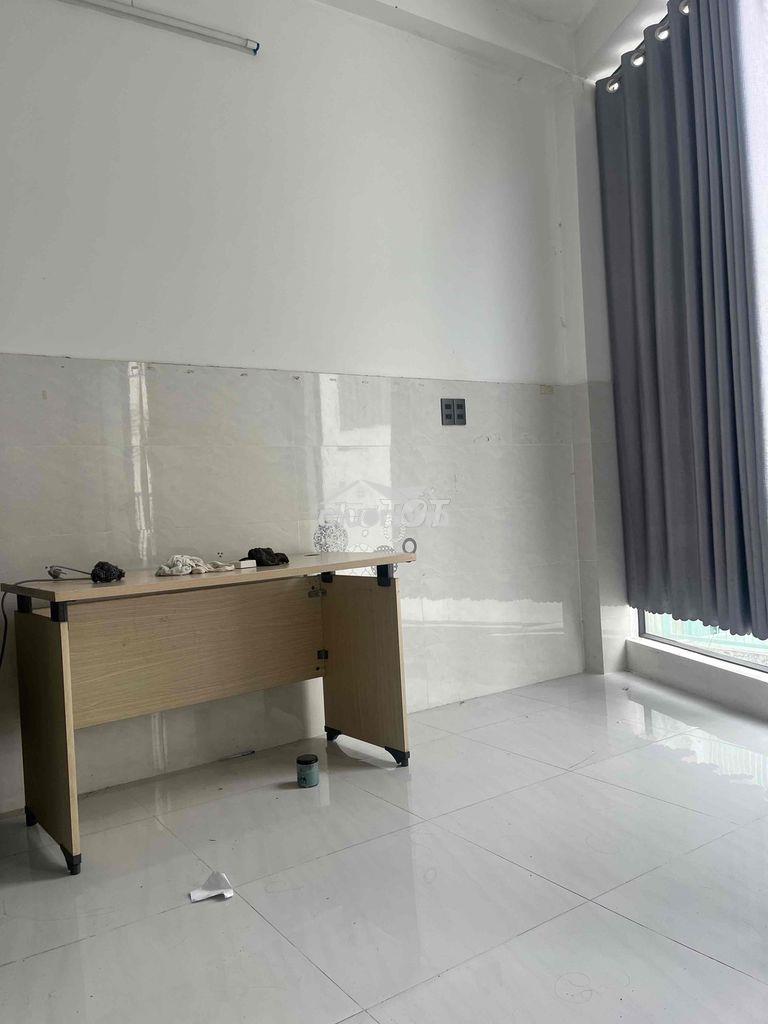 Sale 10% bancon siêu đẹp, full nt, thang may giá rẻ sát quận 1 - 3
