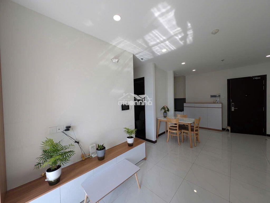 Bán mới 100% c sky view, 1pn, 57m2 tặng toàn bộ nội thất 200tr - 2