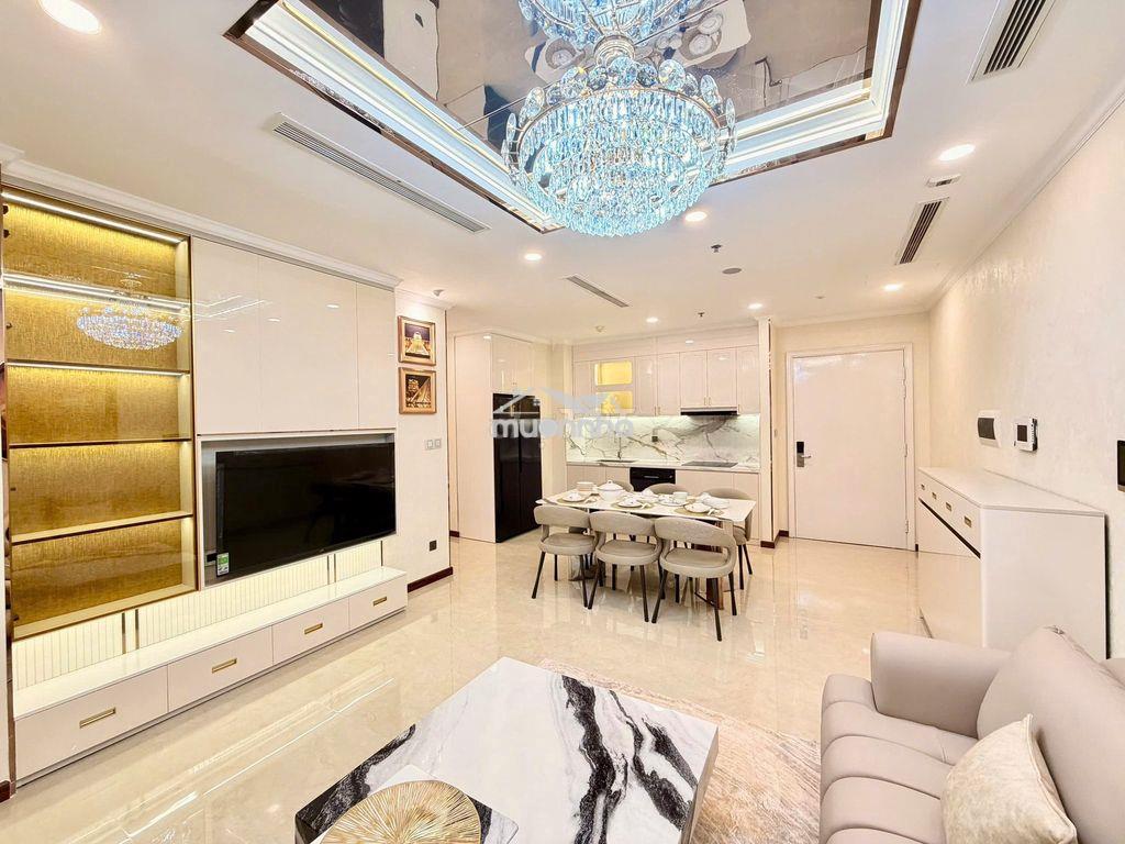 Bán gấp căn 2pn 10.3 tỷ, 89m2, hướng mát có sổ, toà park, tại vinhomes - 3