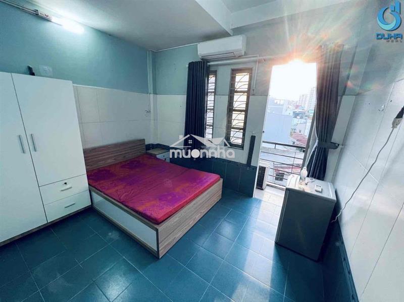 Phòng ban công full nội thất tại 115/1/12 nguyên hồng, p1