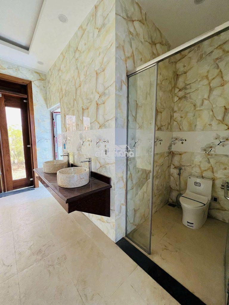 Giá ngộp nhất melosa khang điền 115m2 đất, có nội thất đẹp, sổ hồng