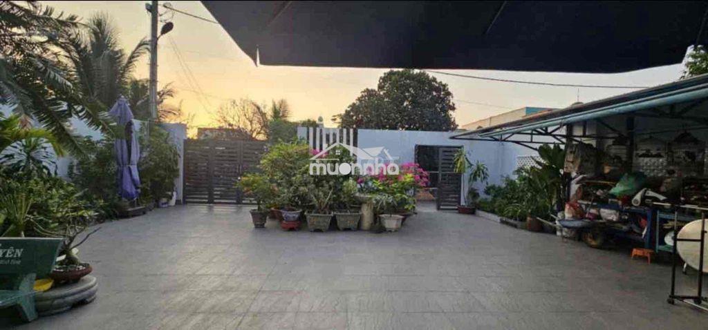 Siêu phẩm biệt thự sân vườn hơn 300m2 -  xuân thới thượng chỉ 8.9t - 2