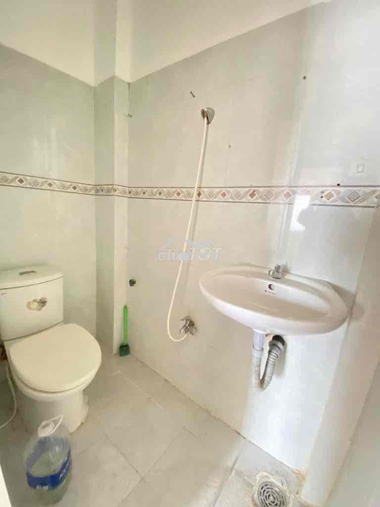 Nhà 3 tầng hoàn công đủ - chỉ 1t99 - không dính quy hoạch  📍 tôn thất - 3