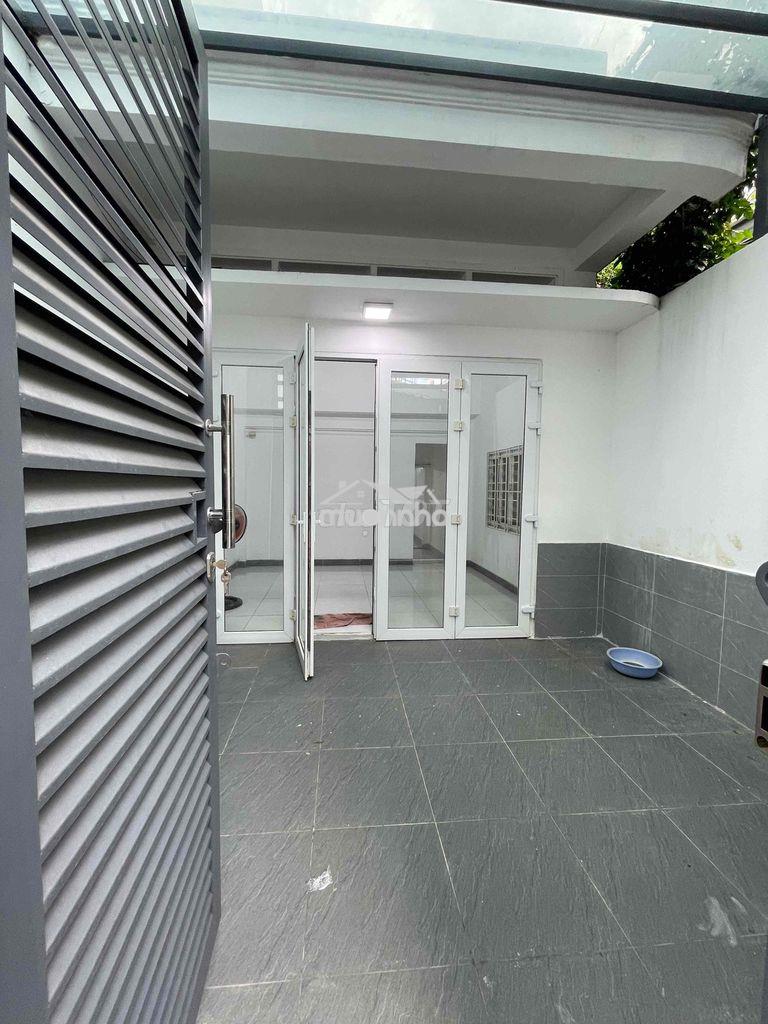 Hẻm xe tải nguyễn hữu tiến 4x20m trệt lầu 3pn nhà mới như hình.