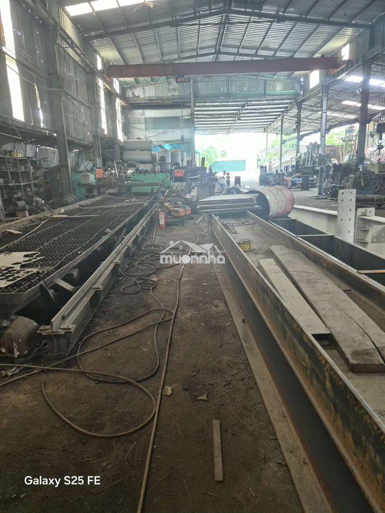 Cho thuê xưởng 900 m2 giá thuê 45 triệu / tháng