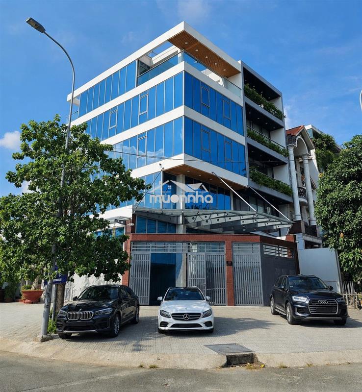 Cho thuê góc 2 mặt tiền gần vòng xoay trần não- lương định của quận 2