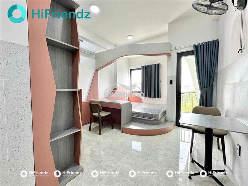 Căn hộ ban công gần đại học tài chính mkt