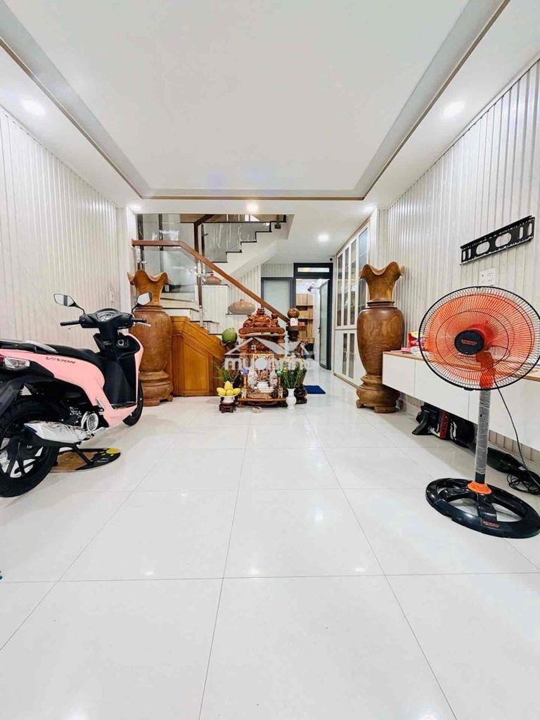 Bán e chân dài 5 tầng khu đồng bô lê đuc  thọ giá yêu thương 6ty950 tl - 2