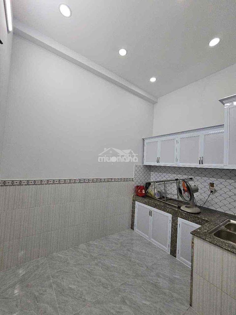Cho thuê nhà 5tr/th gần chợ hiệp thành - 4