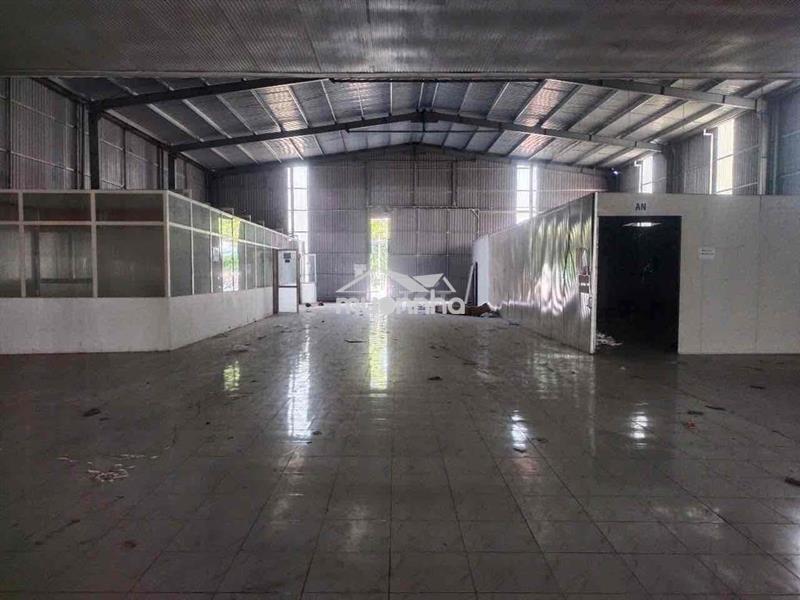 Xưởng thuận an 1800m/70tr đường lớn xe cont