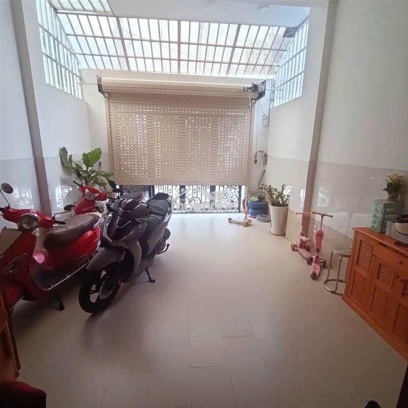 Nhà 1t 2 l + st | 4pn + 4wc | h.tây bắc | đường oto, cạnh kđt vạn phúc