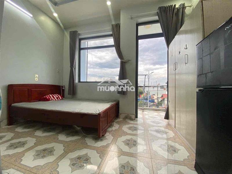 Ban công đầy đủ nội thất gần sát cvpm bệnh viện q12 an ninh tự do