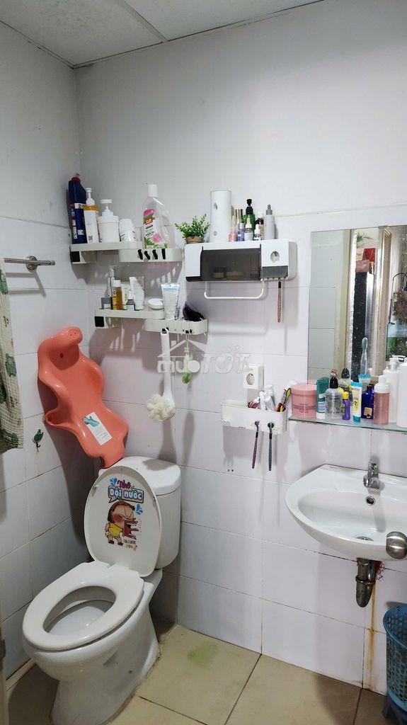 Bán căn hộ tầng 5 chung cư hqc plaza mặt tiền nguyễn văn linh, 2pn