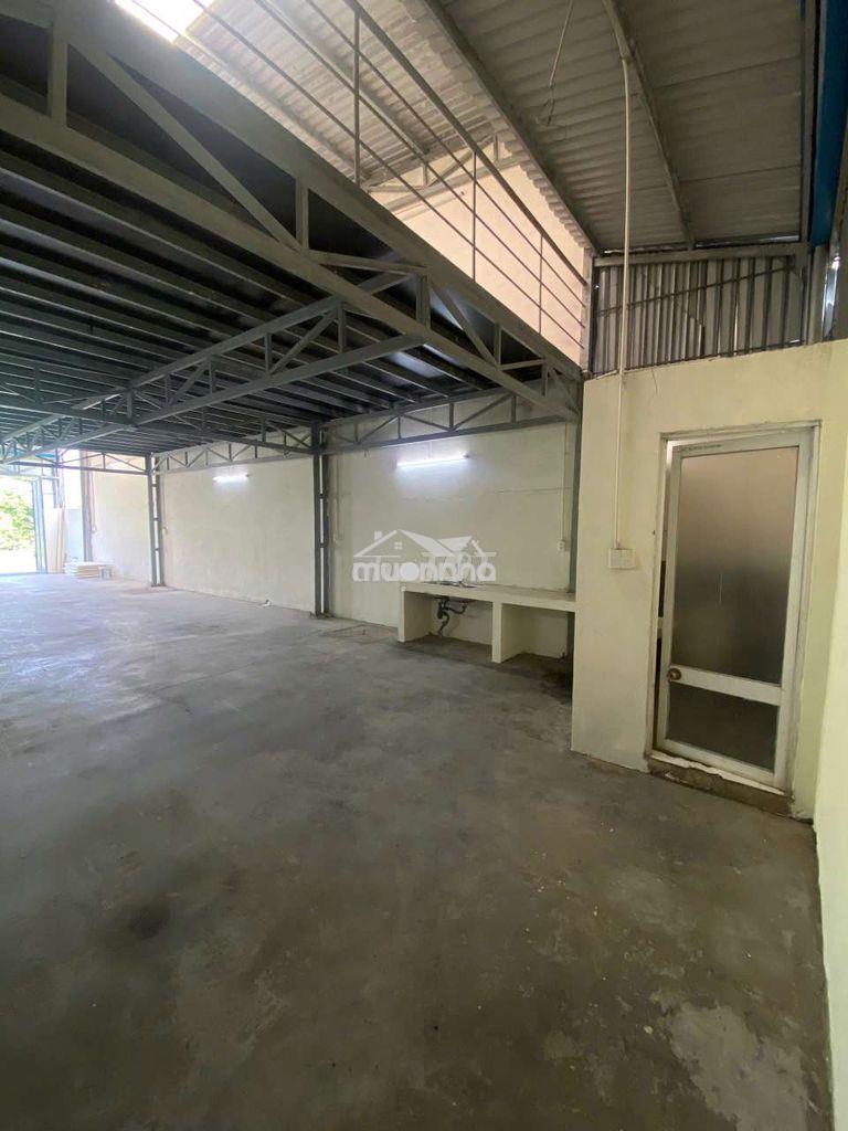 Xưởng ngay vĩnh phú - thuận an gần ql13
đt 185m2 - 4