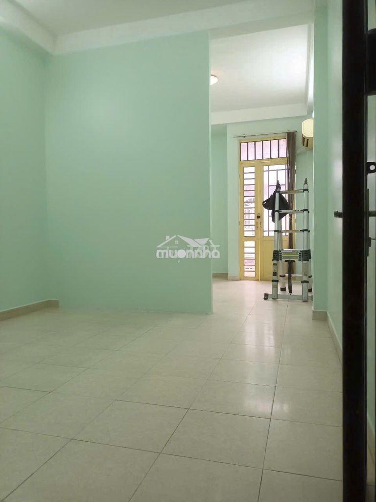 Mình có nhà nguyên căn cho thuê, vị trí trung tâm siêu kết nối: